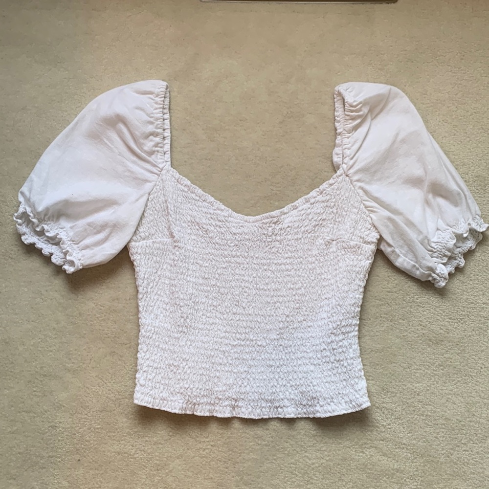 Abercrombie & Fitch White puff sleeve top